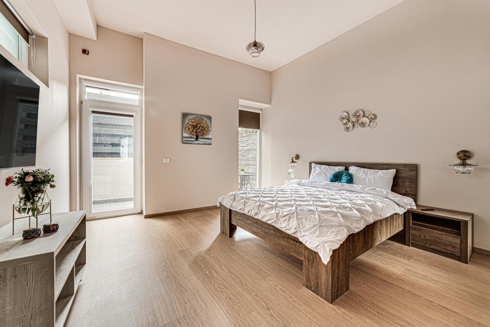 Ari Central Grand Apartments - Luxurious Stay Arad Exteriör bild