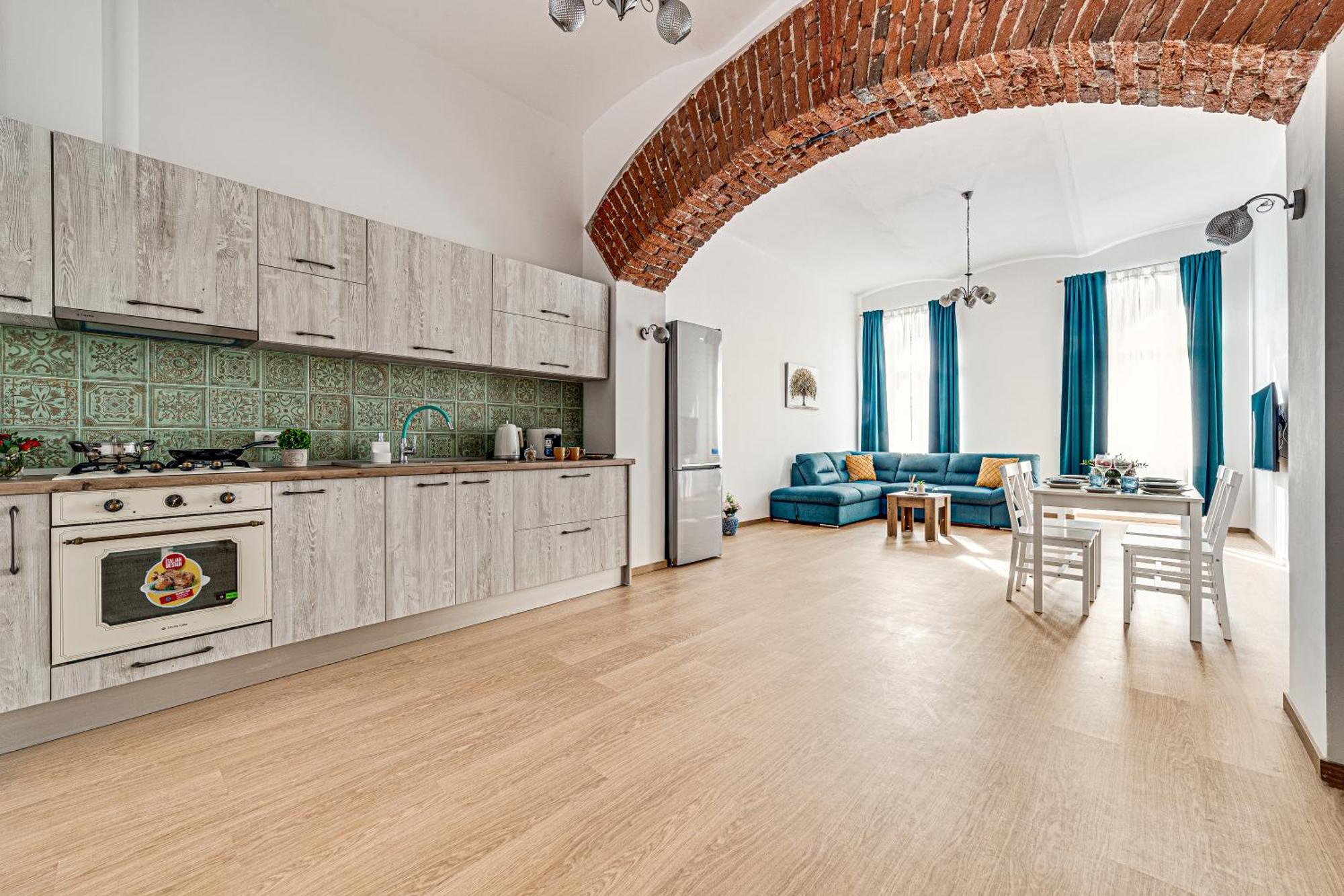 Ari Central Grand Apartments - Luxurious Stay Arad Exteriör bild
